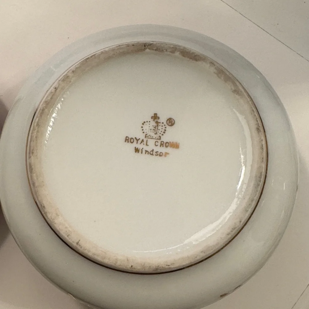 Vintage Royal Crown Windsor Porcelain Pink Floral Vanity Trinket Box Tray Dish